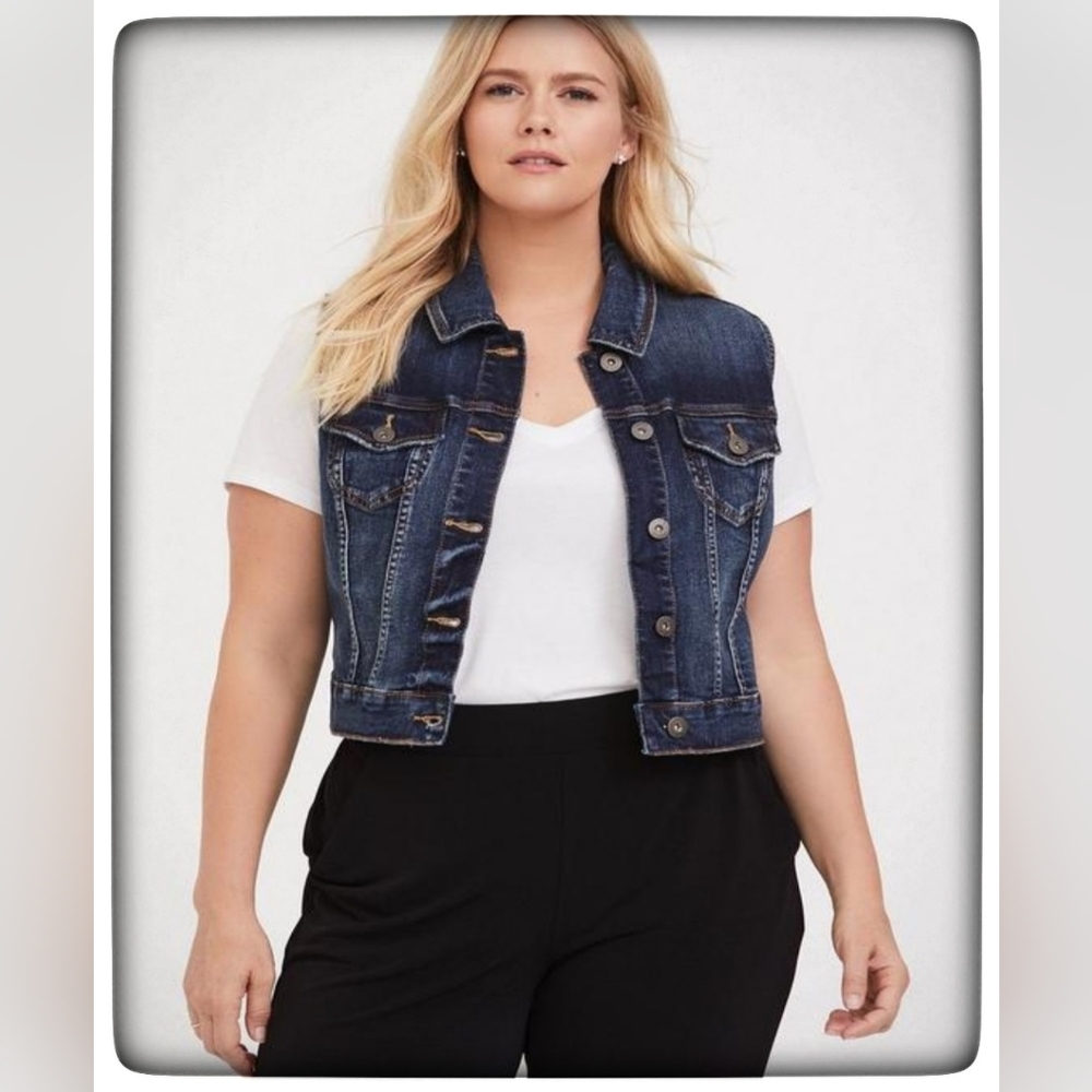 TORRID☆Dark Wash Denim Vest